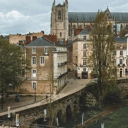 Nid Douillet Au Coeur De Nantes
