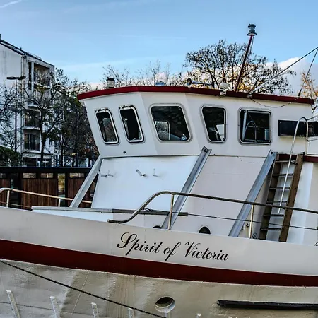 Nid Douillet Au Coeur De * Nantes